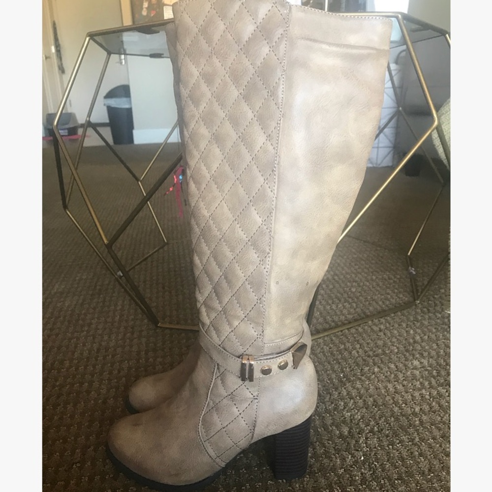 “Bottom” of the knee high boots